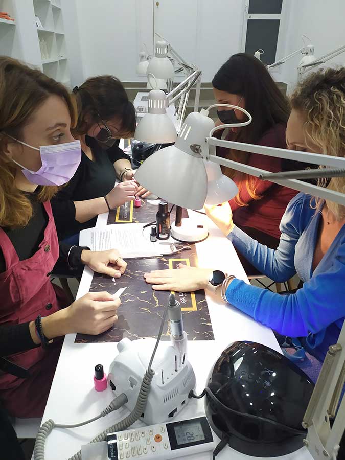 Επιστροφή στα θρανία, casa estetica academy